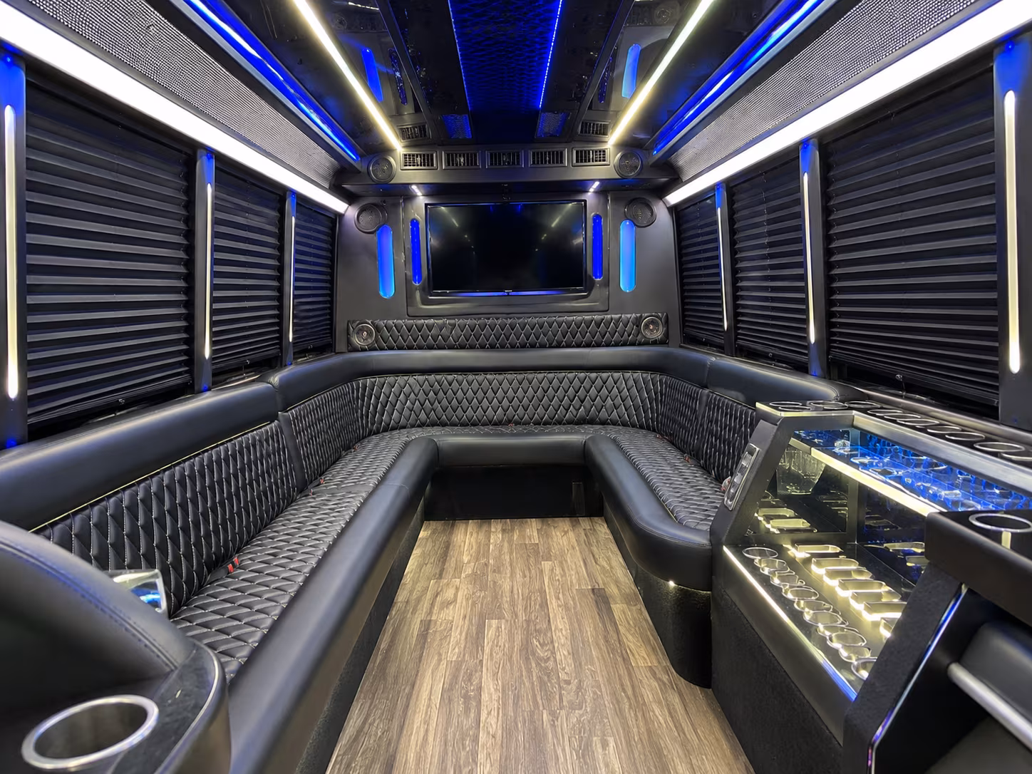 baltimore corporate retreat shuttle bus rentals